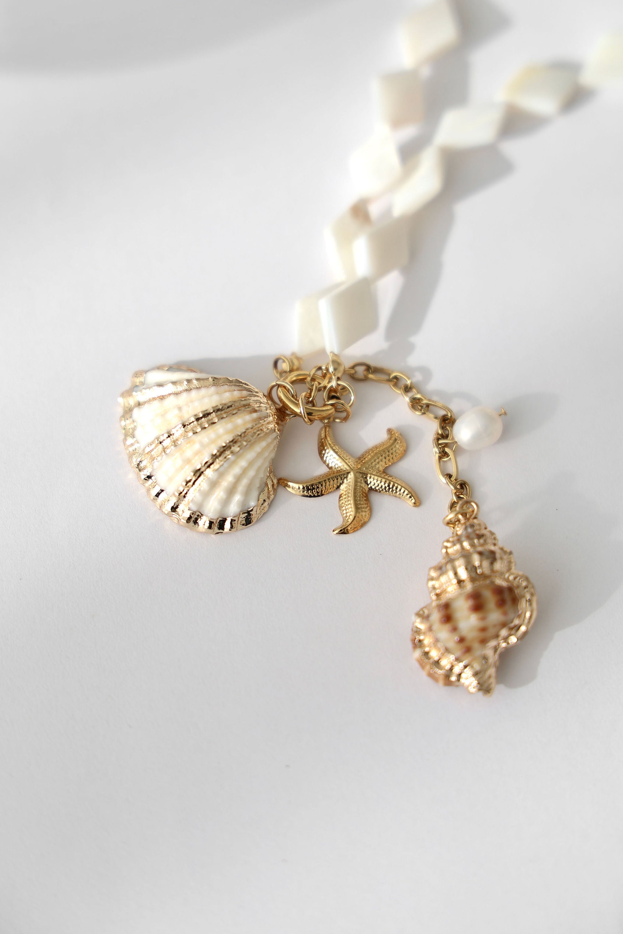 COASTAL LUXE NECKLACE